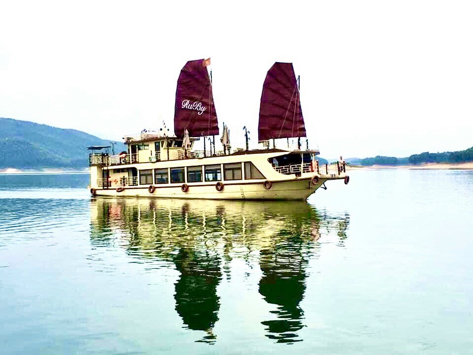 TOUR HỒ THÁC BÀ YÊN BÁI MÙA HÈ  2N1Đ TỪ HÀ NỘI - LÀNG AN BÌNH – LÀNG CỘI - DU THUYỀN KHU SINH THÁI RUBY 